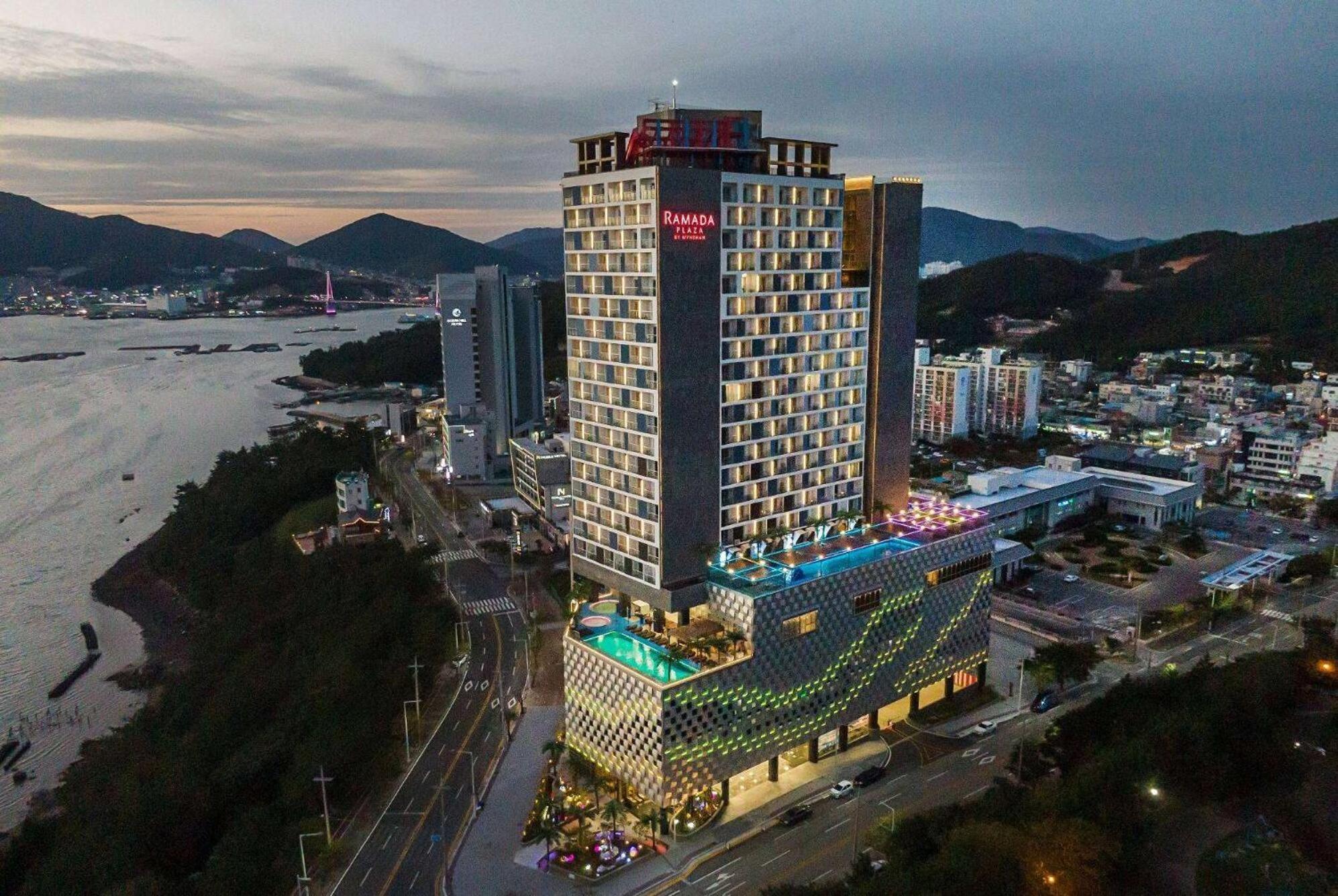 Ramada Plaza By Wyndham Dolsan Yeosu Hotel Exterior photo